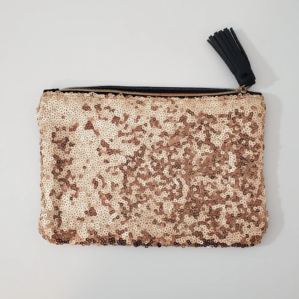 Ipsy Sequin Clutch Makeup Zip Bag with Tassle - Black & Gold NWOT